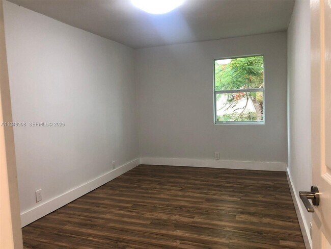 Building Photo - 8000 NW 12th Pl