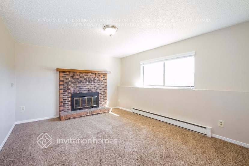 Building Photo - 1024 S Waco Way