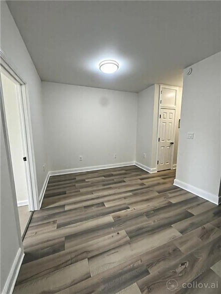 Building Photo - 801 Albany Ave