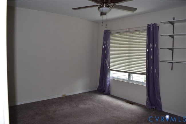 Building Photo - 9745 Groundhog Dr