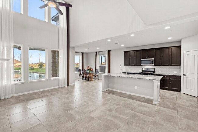 Building Photo - 3506 Lake Bella Megan Dr
