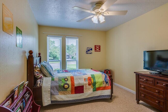 Building Photo - Zoned to CLHS! Updated One Story 4BR Home!