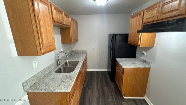 Building Photo - 6512 Six Mile Ln