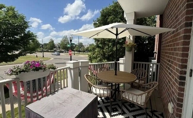 Building Photo - Beautiful 3 bedroom townhome in Harbor Park!