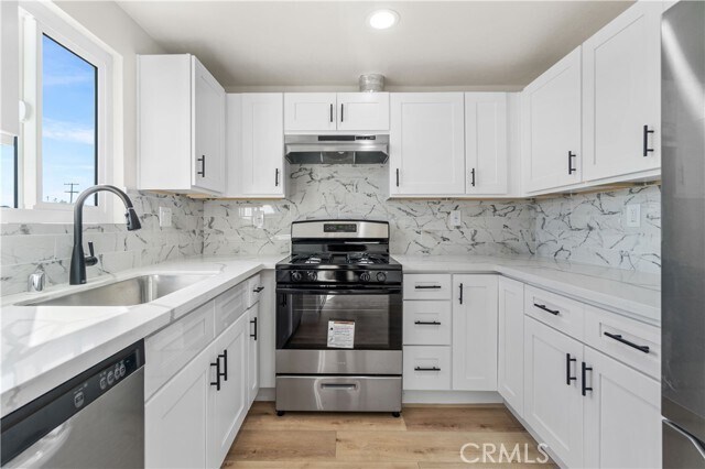 Building Photo - 523 W 12th St