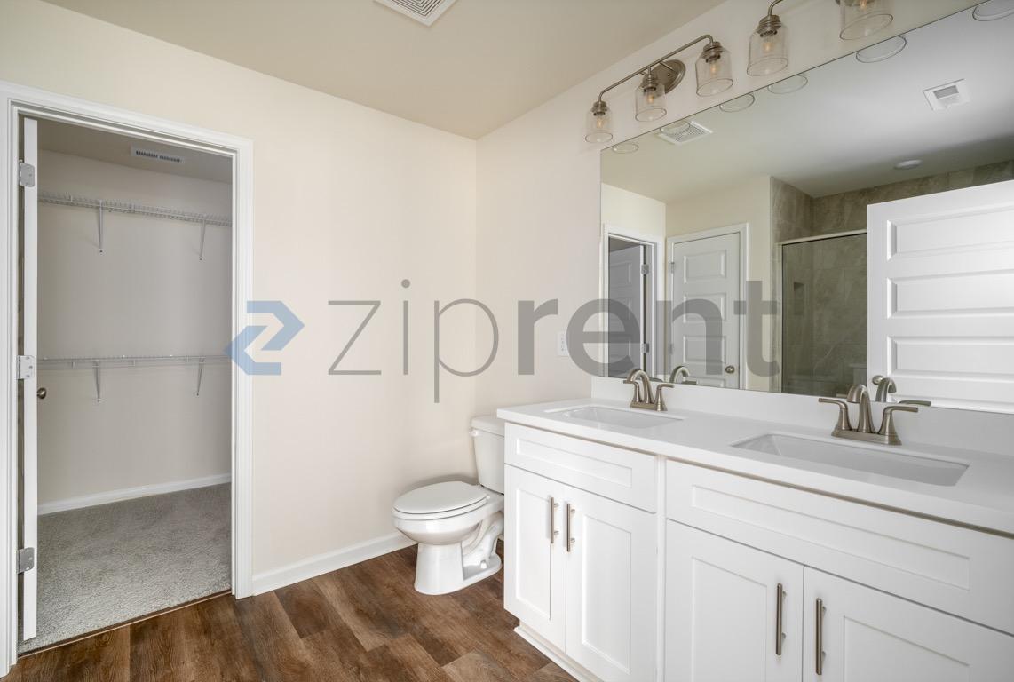 Building Photo - 5485 Blossomwood Trl SW