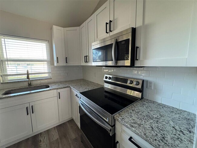 Building Photo - 16430 SE 89 Ct