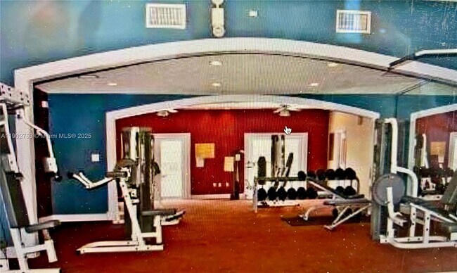 Building Photo - 8333 Lake Dr