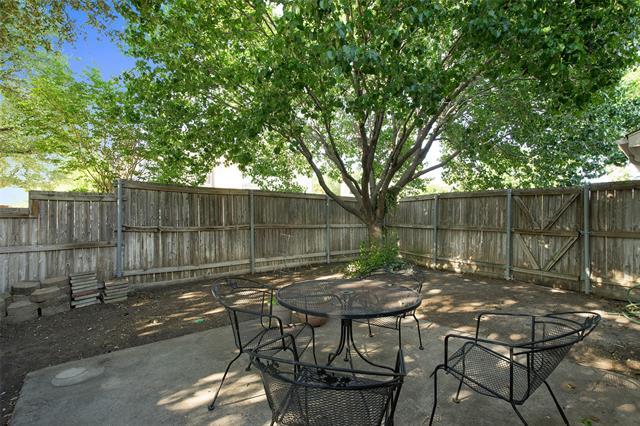 Building Photo - 114 Midcrest Dr