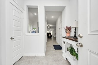 Building Photo - 21246 Montego Bay Dr