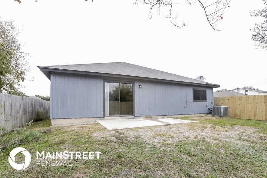 Building Photo - 6303 Beech Trail Dr