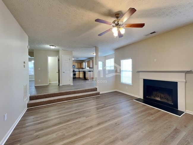 Building Photo - 705 Compton Ln