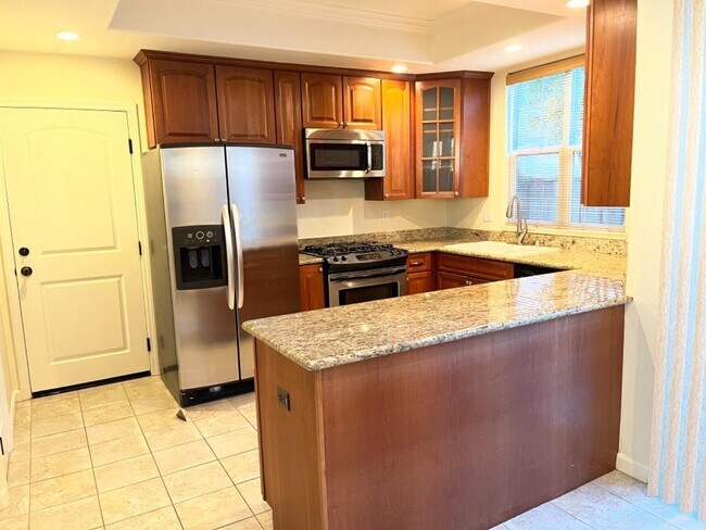 Building Photo - 15 Josefa Way