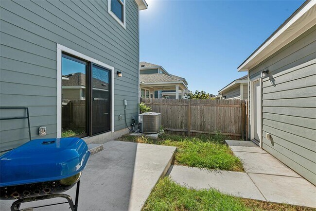 Building Photo - 1709 Arendale Dr