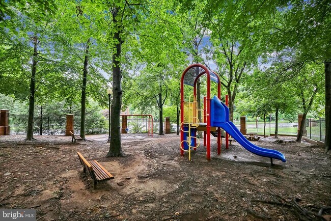 Building Photo - 10555 Tuckerman Heights Cir