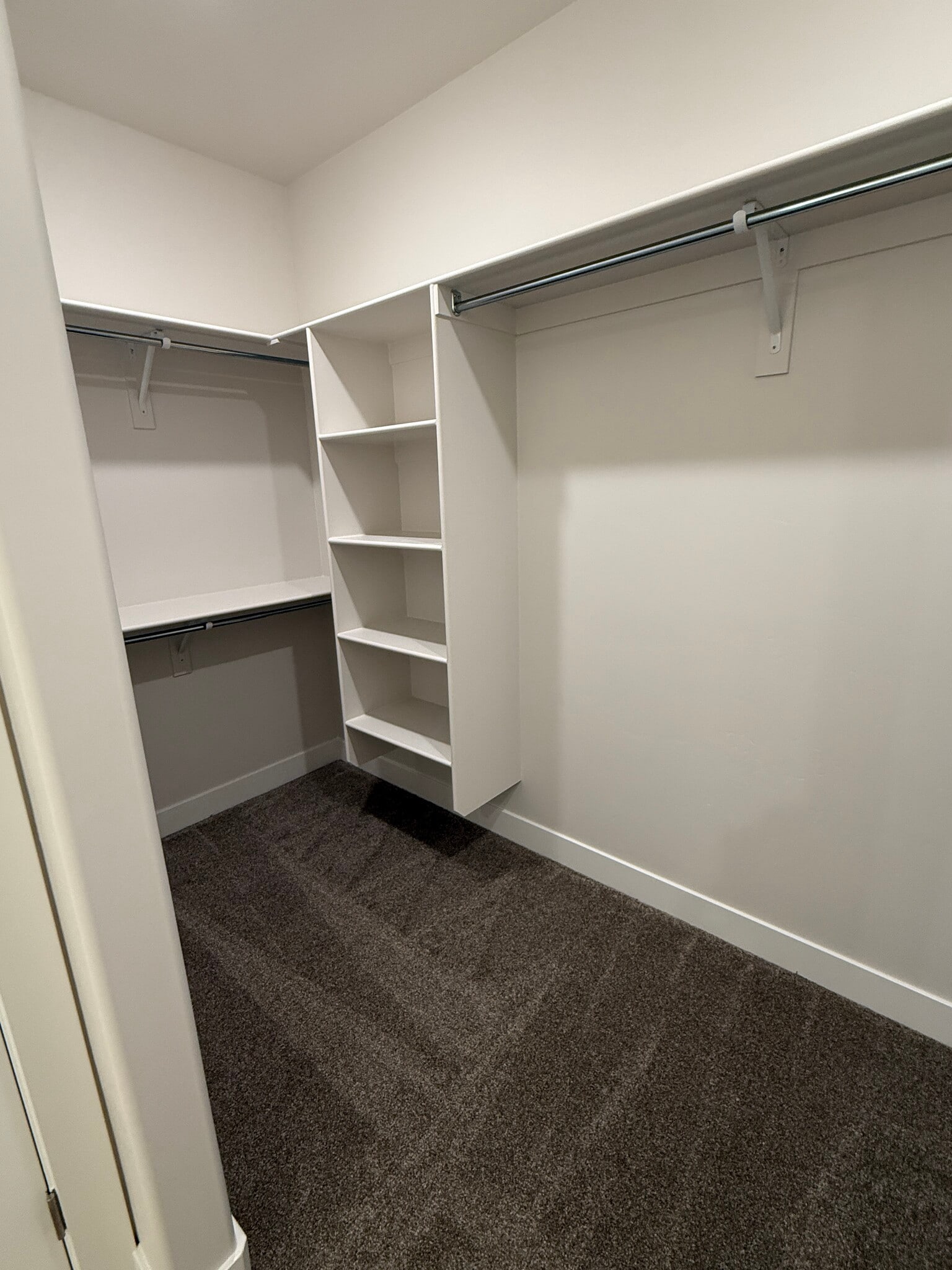 Building Photo - 4805 S Heartwood Rd