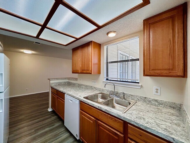 Building Photo - 9308 Kempler Dr
