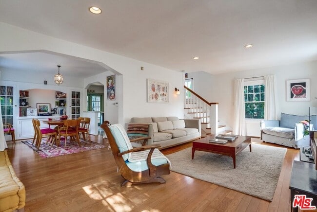 Building Photo - 2154 Willetta Ave N