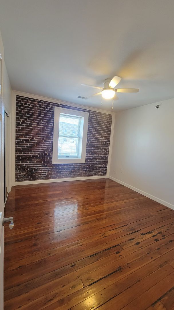 Building Photo - 121 W Jackson Ave