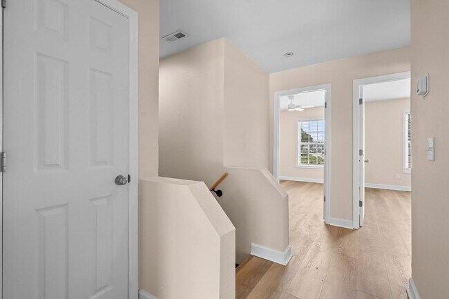 Building Photo - 4097 Mica Ave