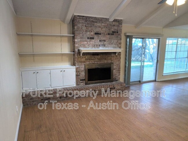 Building Photo - 4806 Travis Country Cir