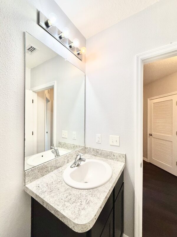 Building Photo - 9826 Hound Chase Dr