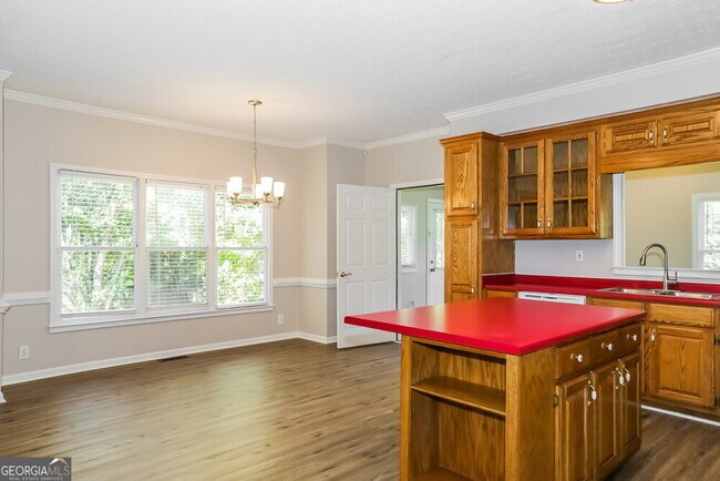 Building Photo - 2461 Sanjo St NE