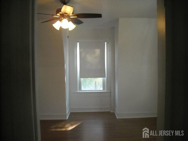 Building Photo - 301 Penfield Pl