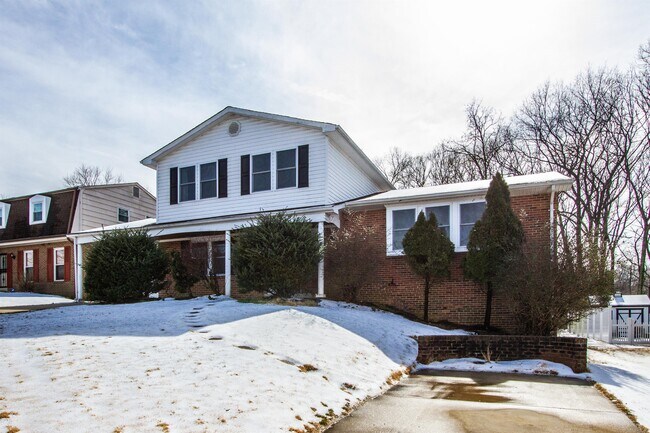 Primary Photo - 13308 Fort Washington Rd