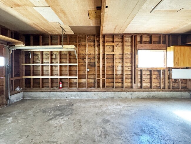 Building Photo - 2410 Taylor St