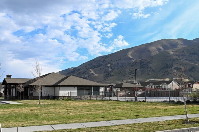 Building Photo - 451 S 1440 E