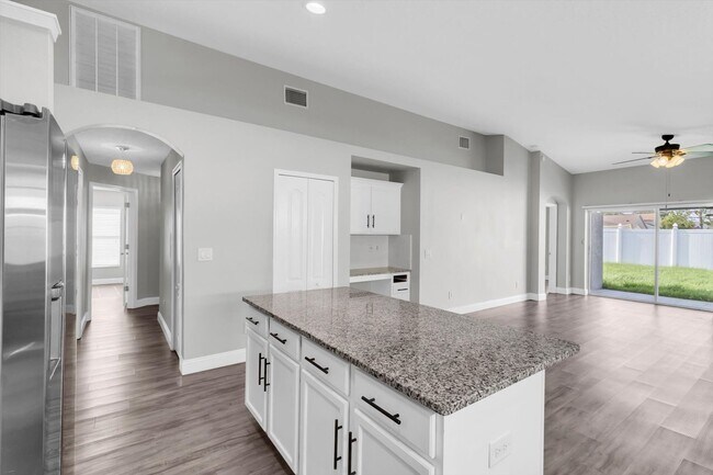 Building Photo - Spacious Renovated 4-Bedroom Home in Land O’ Lakes Near Veterans Expressway