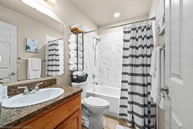 Building Photo - 5017-5019 S 28th St