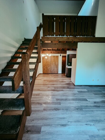 Building Photo - 2029 Wolosyn Cir