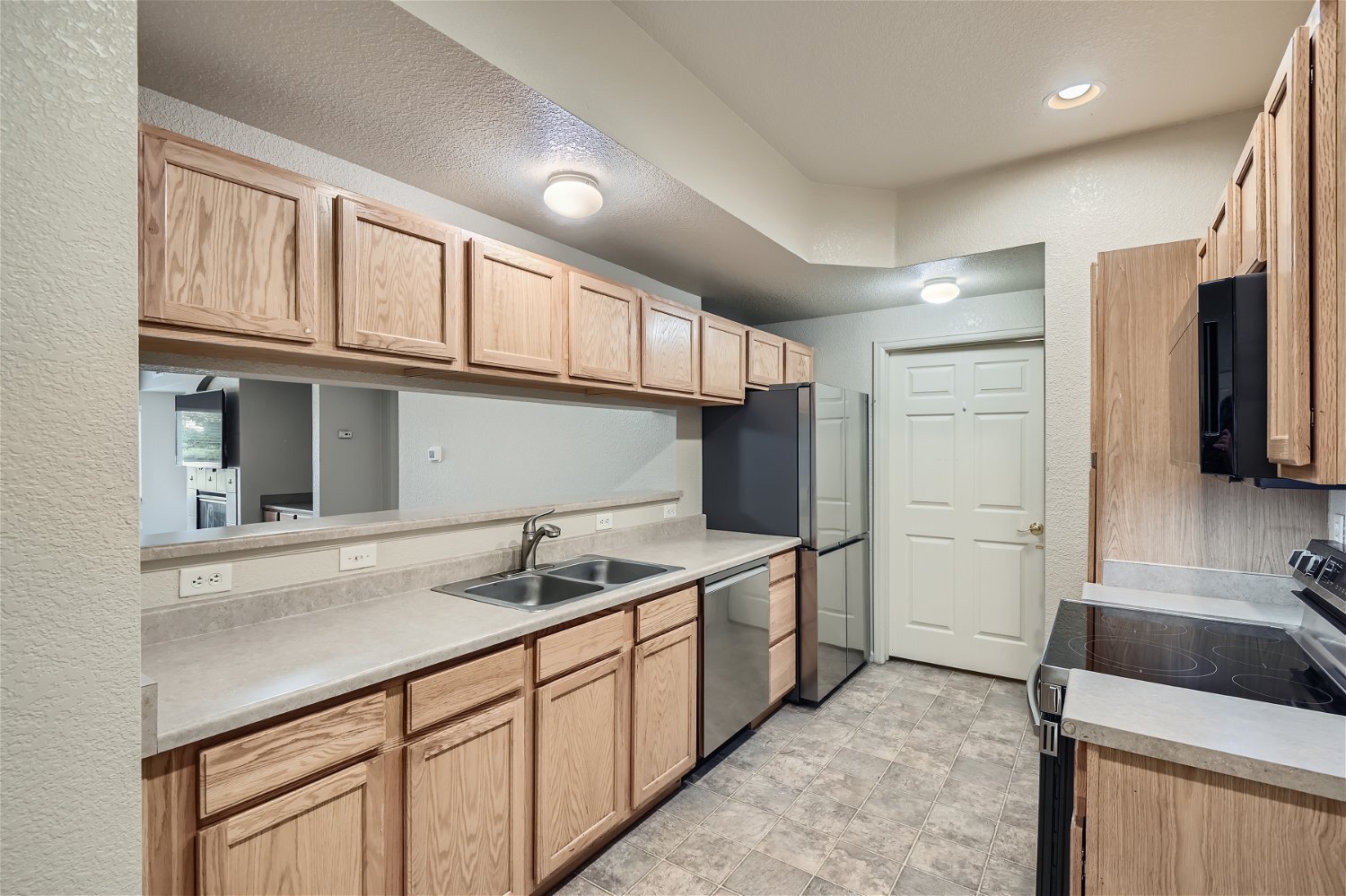 Kitchen - 2977 W 119th Ave