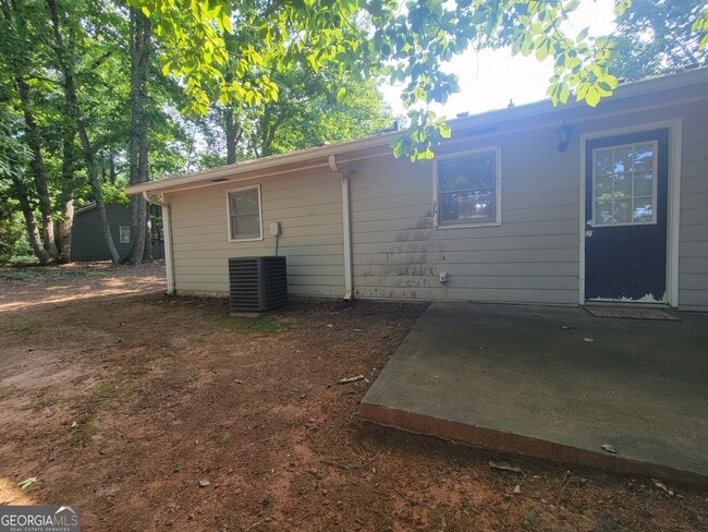 Building Photo - 12 Candlewood Terrace NE