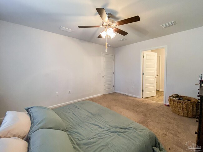 Building Photo - 7368 Lakeside Oak Ct