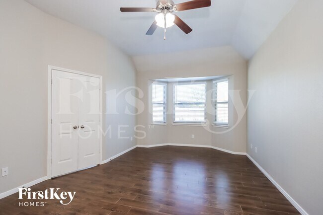 Building Photo - 13207 Clover Creek Point Ln