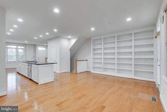 Building Photo - 11357 Ridgeline Rd