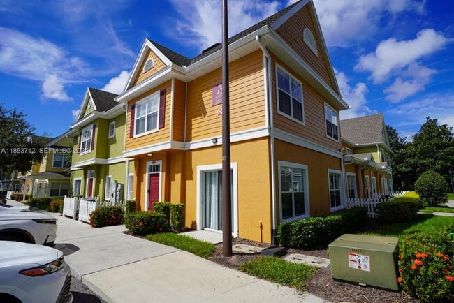 Building Photo - 2270 San Vital Dr