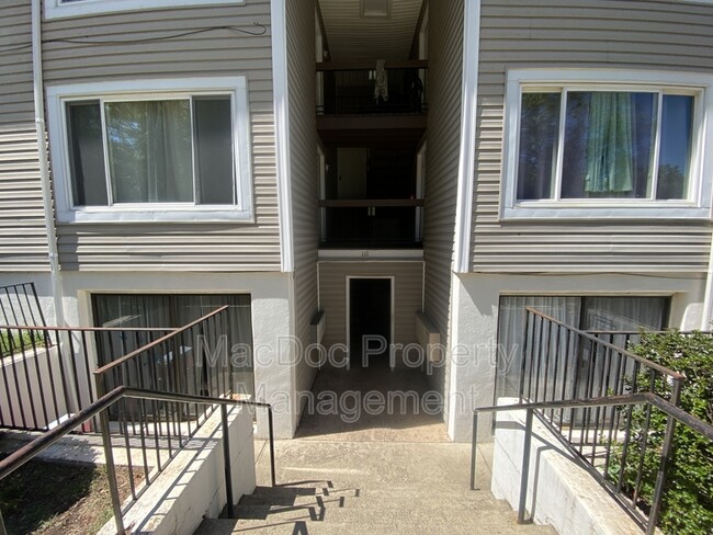 Building Photo - 111 Berry St