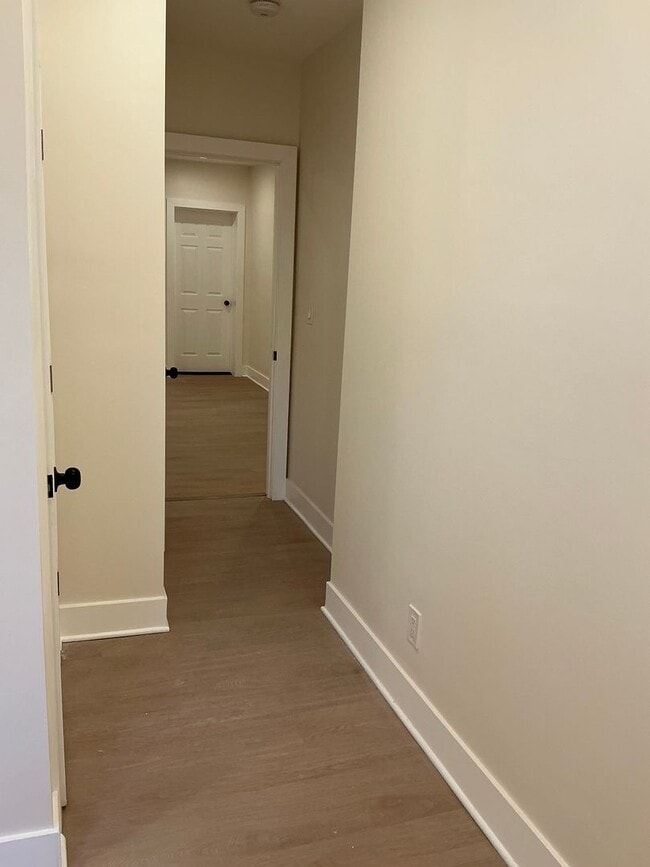 Building Photo - Refine Tyler Realty LLC