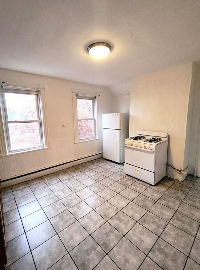 Building Photo - 3 Veto St