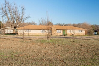 Building Photo - 4800 Spencer Rd