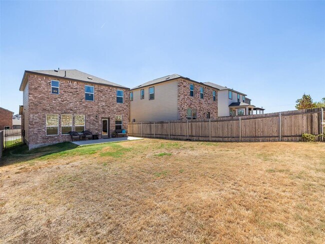 Building Photo - 7106 Summer Tanager Dr