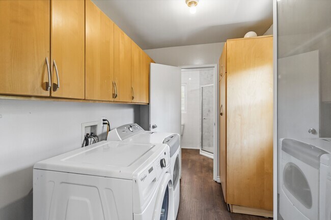 Building Photo - 23020 Haynes St