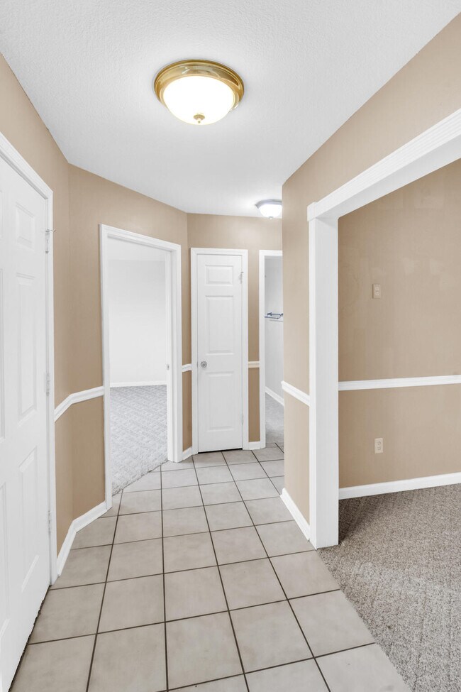 Building Photo - 2232 Fulva Dr