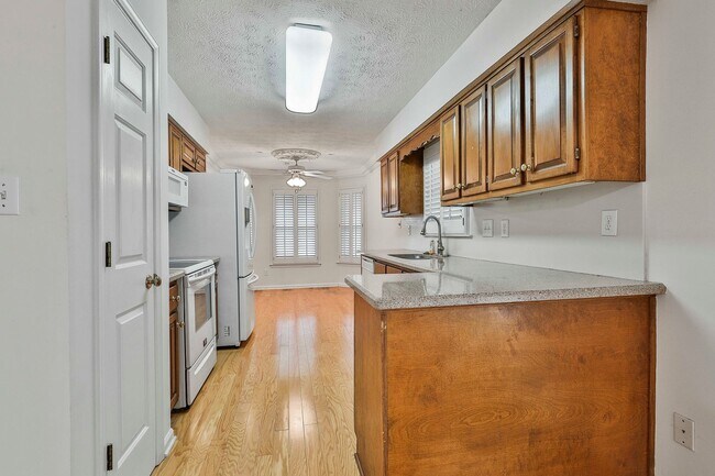 Building Photo - Charming Cul-de-Sac Ranch in The Terraces – 3 Bed/2 Bath in Peachtree City