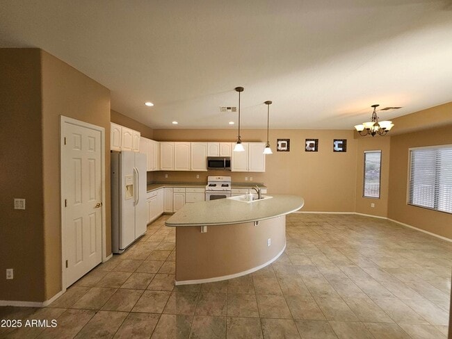 Building Photo - 42593 Abbey Rd