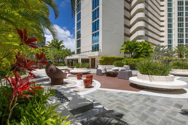 Building Photo - 1837 Kalakaua Ave